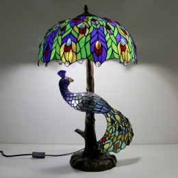 Tiffany Style Table Lamp...